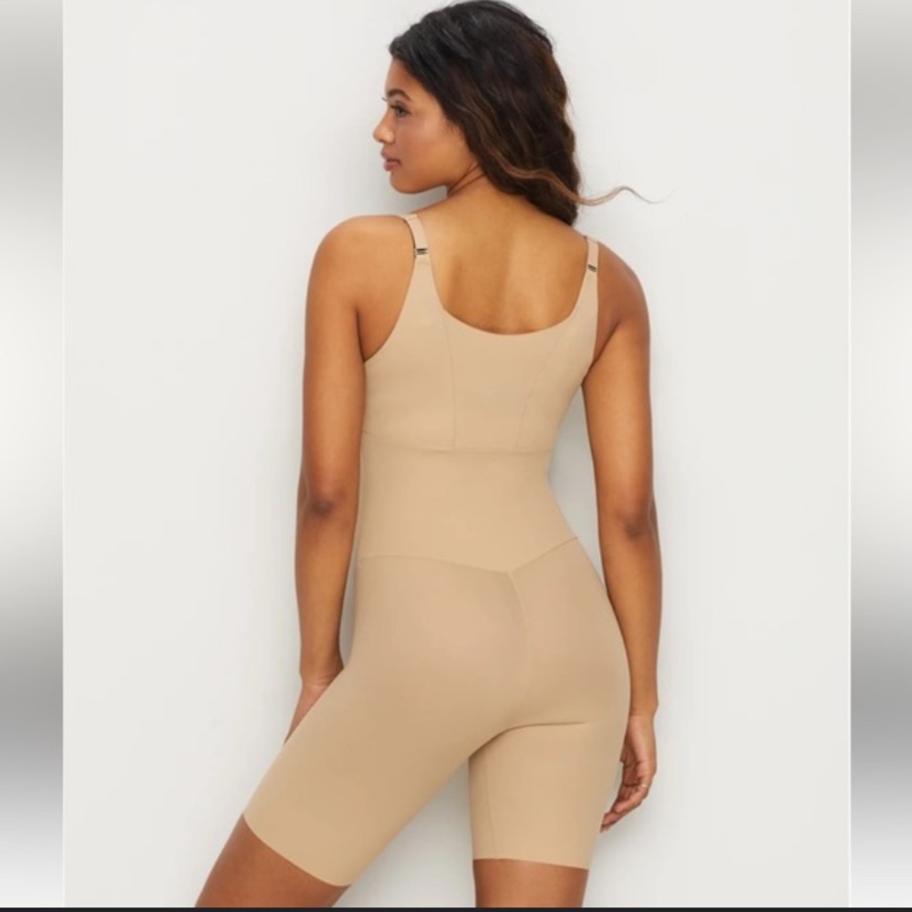 Maidenform Flexees Shapewear beige Singlet 2XL - like new!